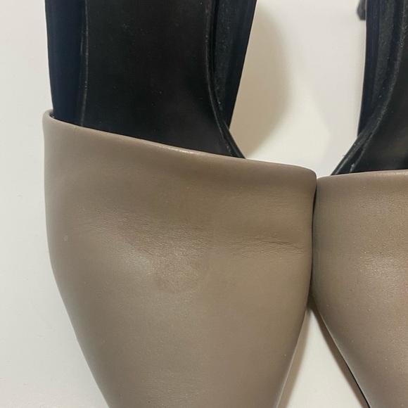 Vince grey and black pointy toe skinny high heel - Picture 4 of 7